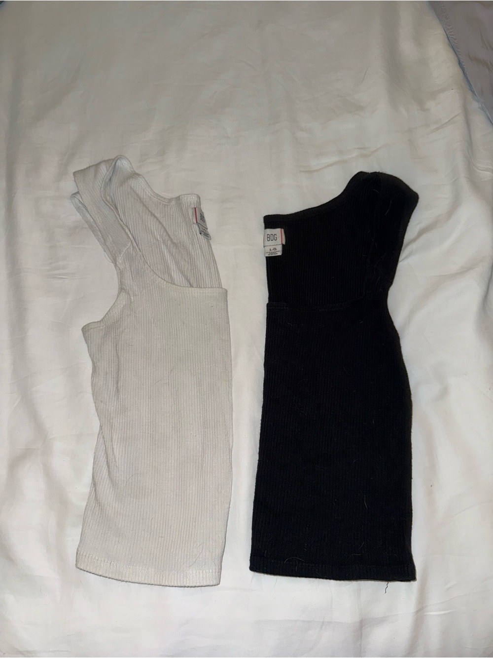 BDG One-Shoulder Ribbed Tank Tops - Black & White